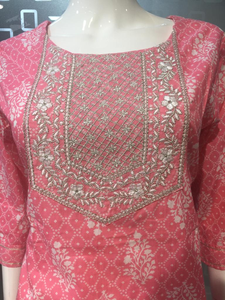 Women cotton pink floral Printed straight Kurta with trouser & With Dupatta