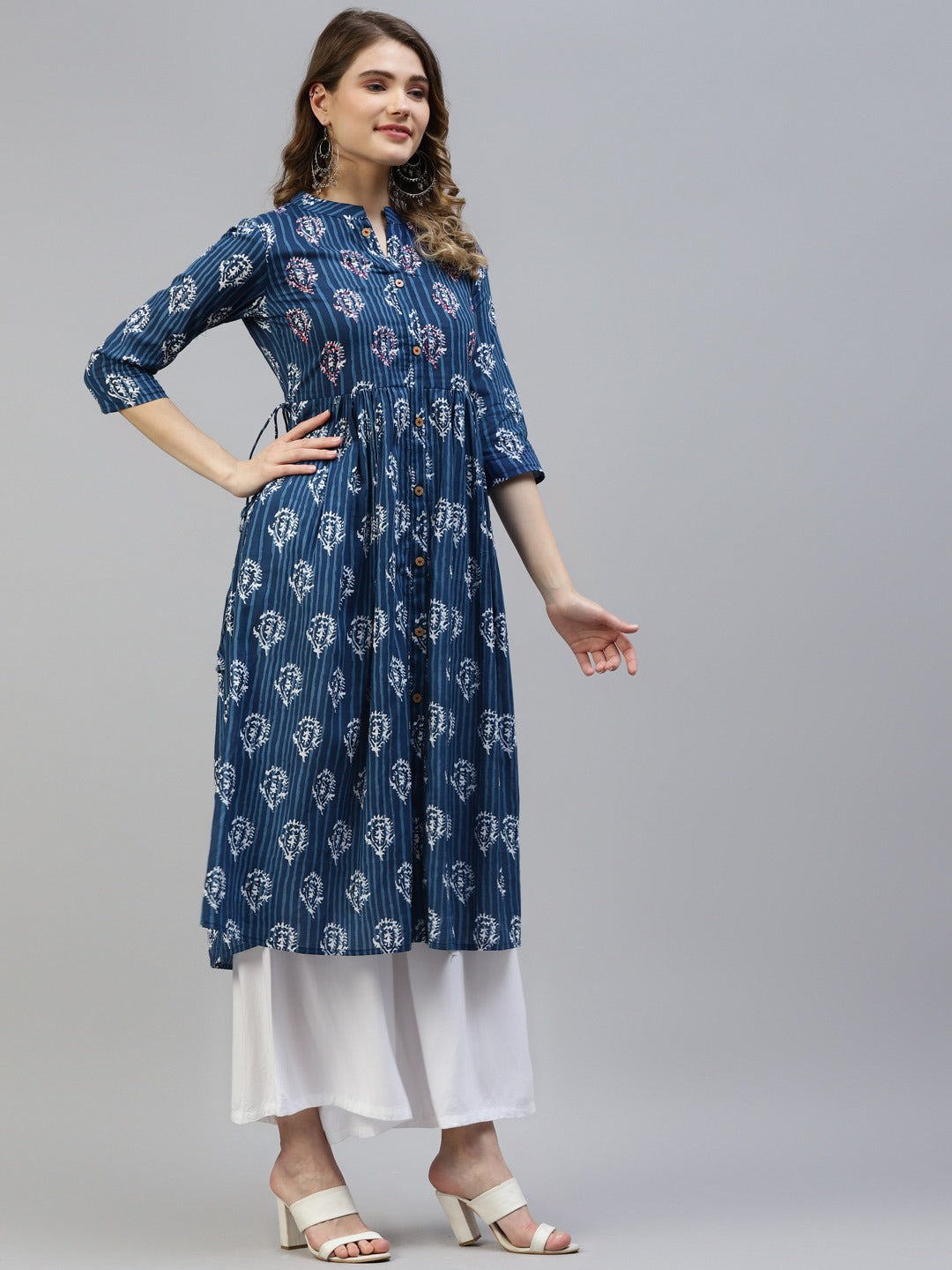 Women indigo blue block Printed Pure Cotton Kurta