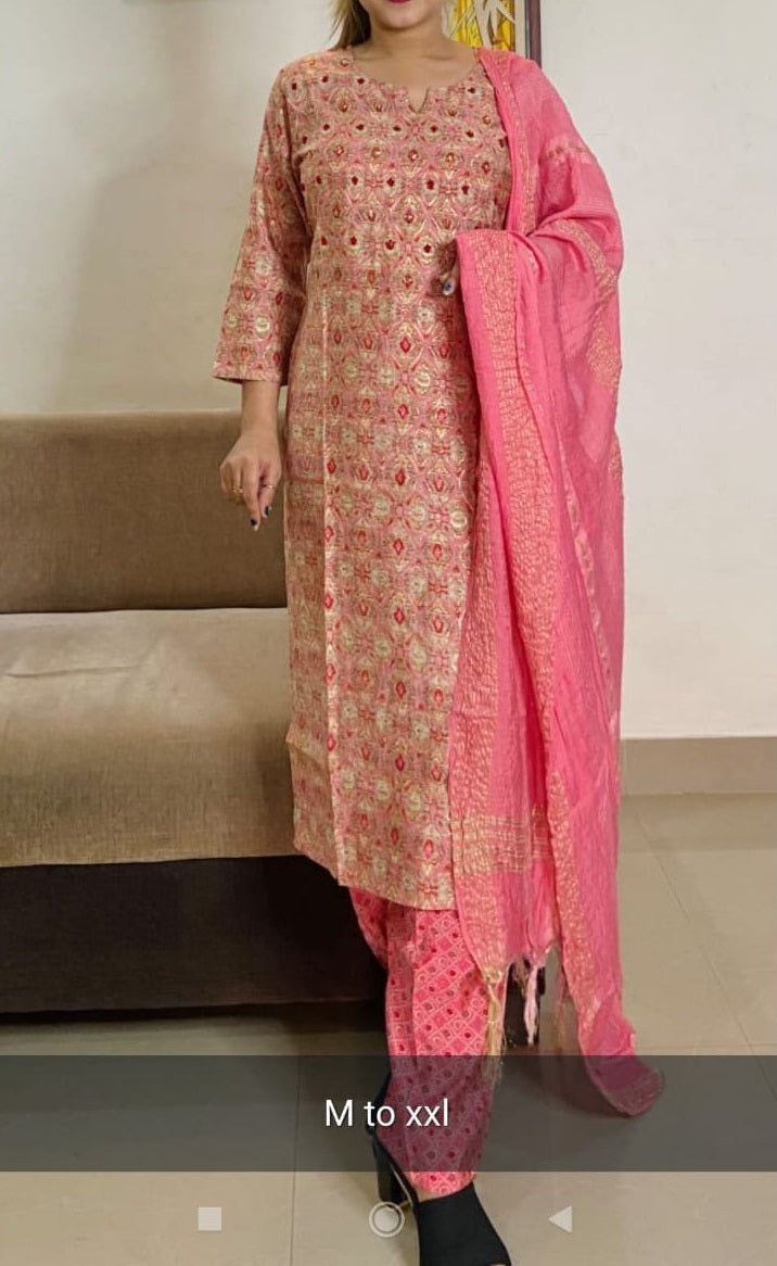 Women cotton pink Printed straight Kurta with trouser & With Dupatta